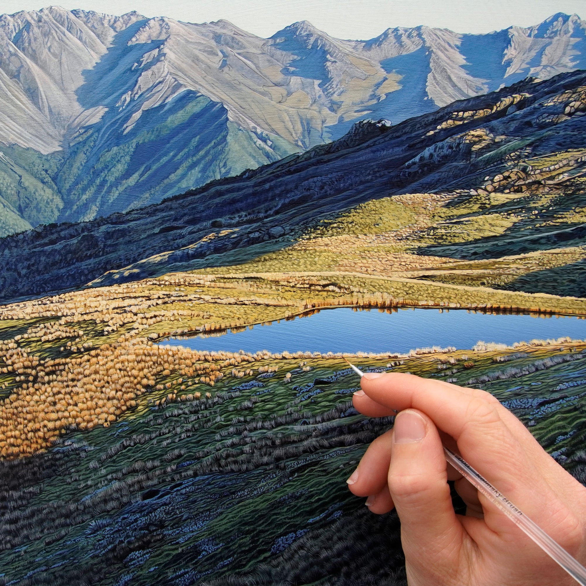 NZ artist Michelle Bellamy painting a Mole Tops tarn scene in the Nelson Lakes National Park.