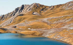 Last Snow, Farewell Paratītahi Tarns